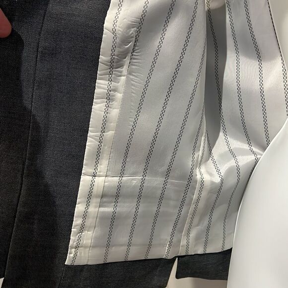 Guess Unisex Charcoal Grey Lined Button Closure Vest Size XS - Picture 11 of 14